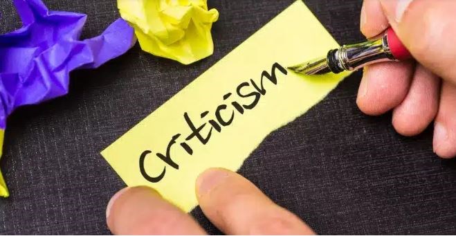 شاید که ز مشاطه نرنجیم که زشتیم