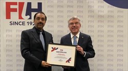 قدردانی از "توماس باخ" توسط فدراسیون جهانی هاکی در فرانسه