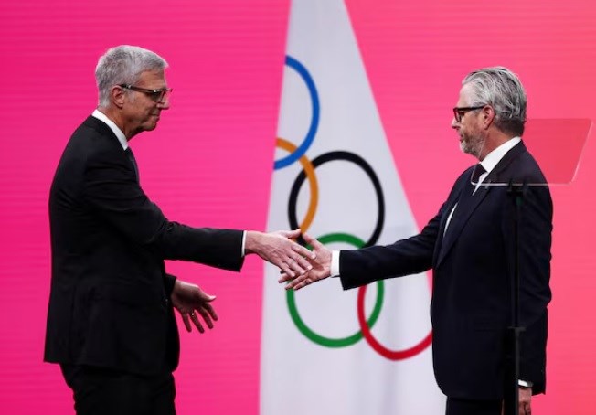 حمایت تمام قد مدیر اجرایی المپیک 2028 از رئیس تحت فشار